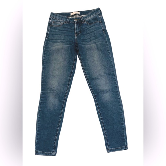 VERVET BY FLYING MONKEY Denim - Vervet High Rise Crop Slim Straight Jeans | Medium Blue Wash | Size 25